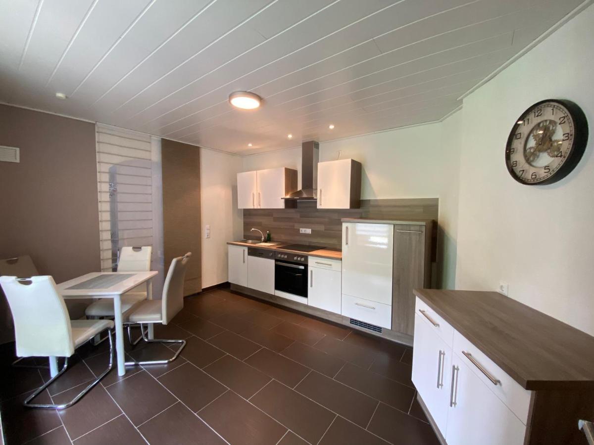 Ferienwohnung Am Kirchberg Hatzenport Exterior foto